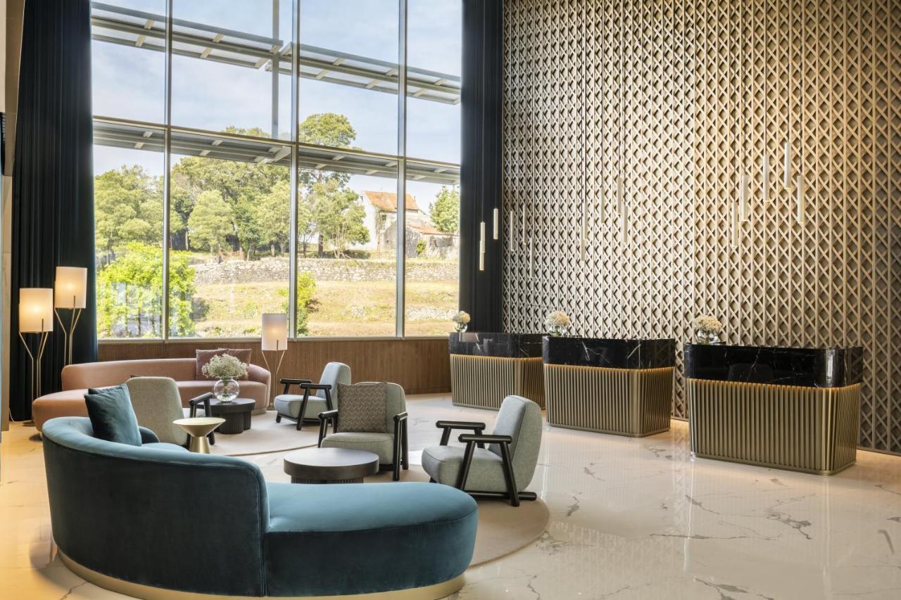 Renaissance Porto Lapa Hotel Esterno foto The lobby of the hotel