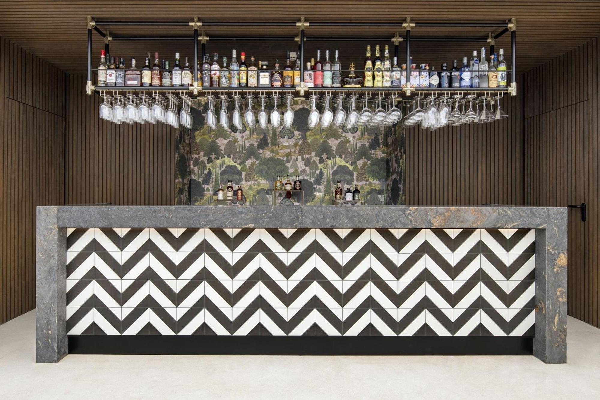 Renaissance Porto Lapa Hotel Esterno foto The bar at the hotel